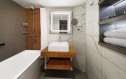 azamara club cruises azamara onward club continent suite 2